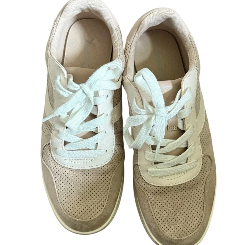 Old Navy Tan and White Sneakers Breathable Mesh Low-Top - Picture 1 of 3